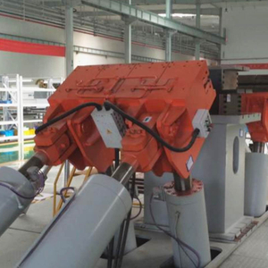 Prensa Hidr&aacute;ulica para Alongamento de Pele de Aeronave